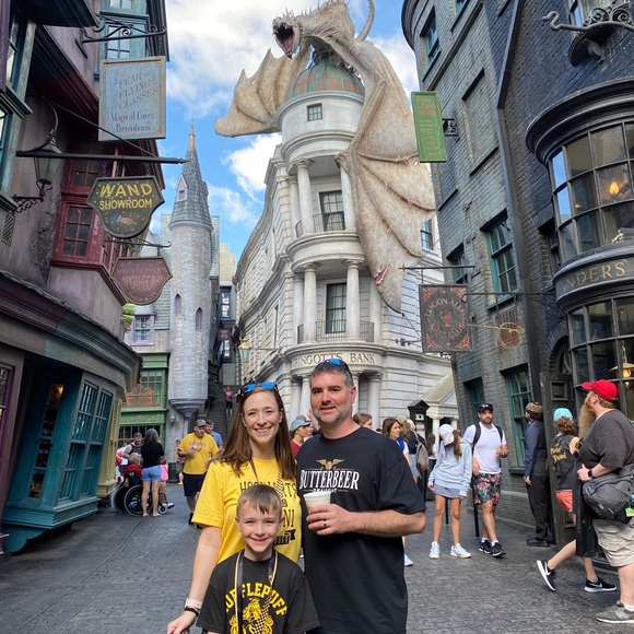 Meet your Posher, Jen - Picture 2 of 4